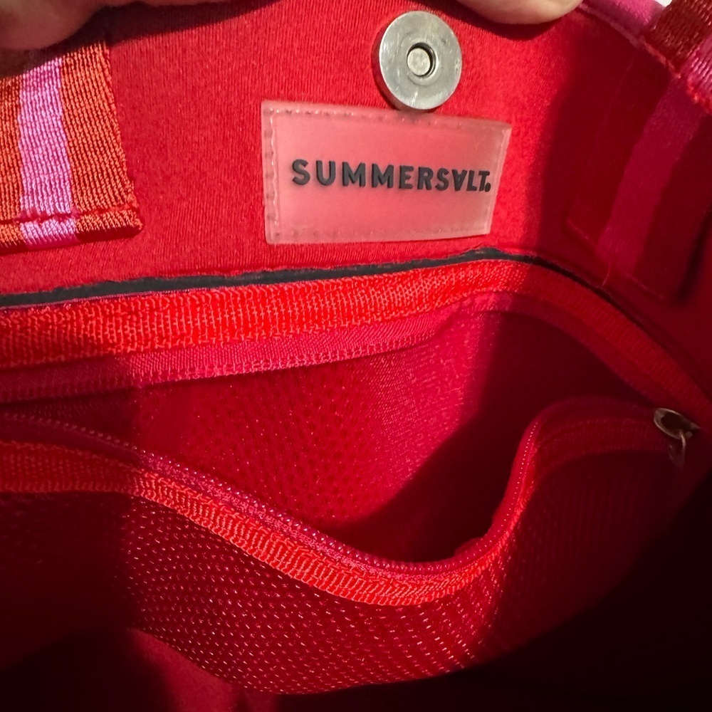 SUMMERSALT Neoprene Pink & Red Beach Pool Bag Tote - Picture 5 of 8